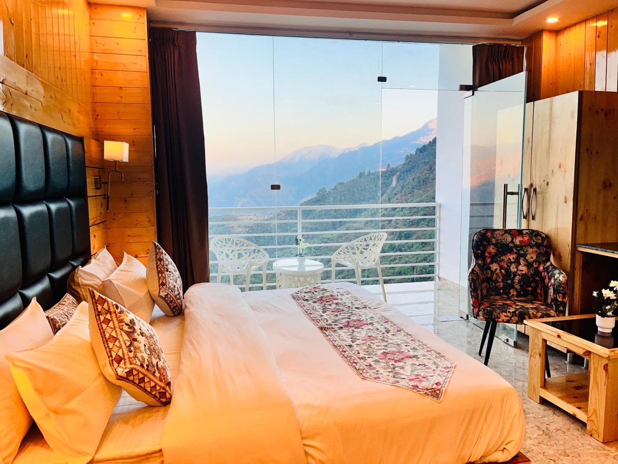 Hotel Hill View, Mussoorie - Near Jw Marriott Mussoorie, M 77377-32479 المظهر الخارجي الصورة