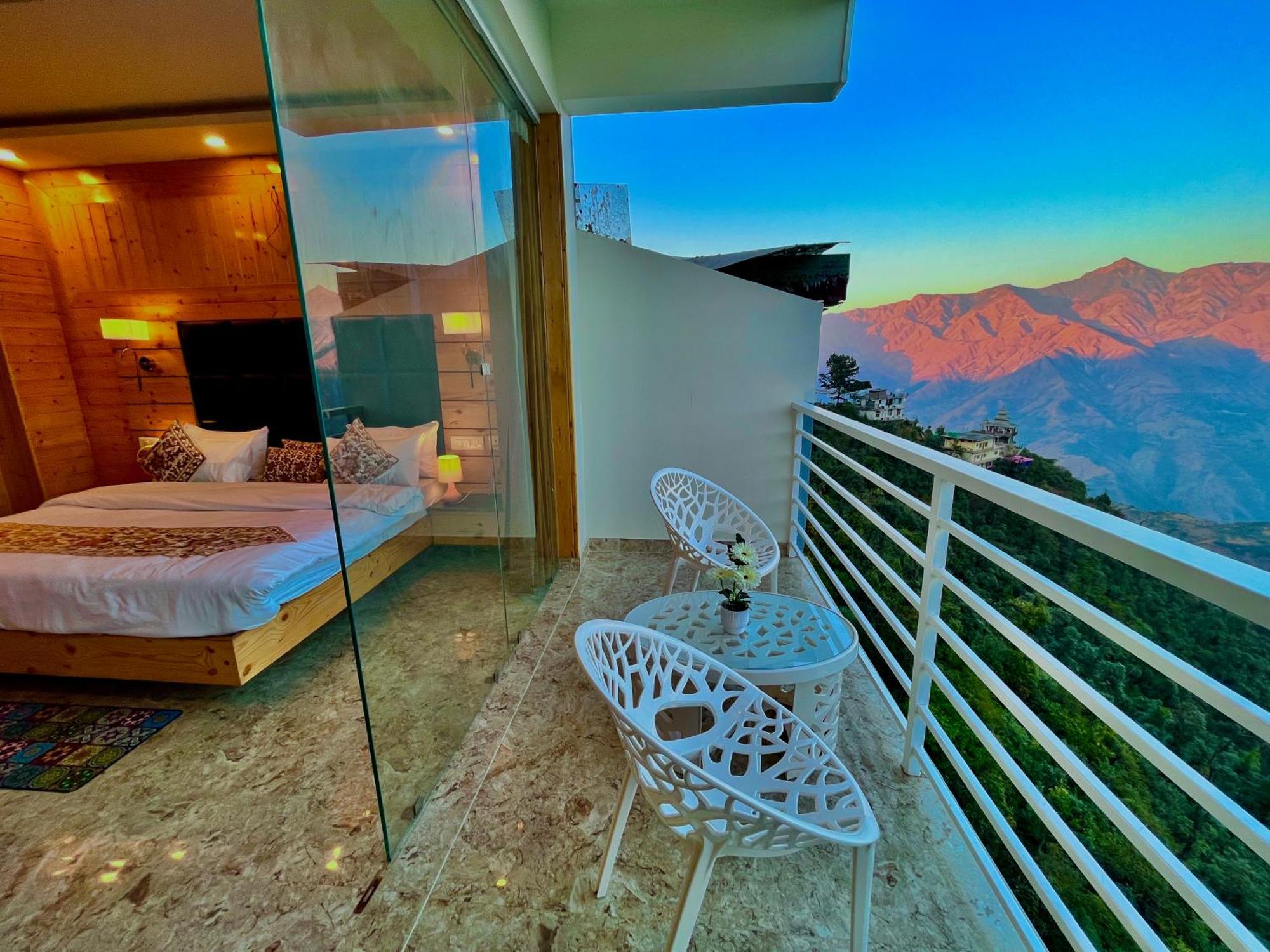 Hotel Hill View, Mussoorie - Near Jw Marriott Mussoorie, M 77377-32479 المظهر الخارجي الصورة