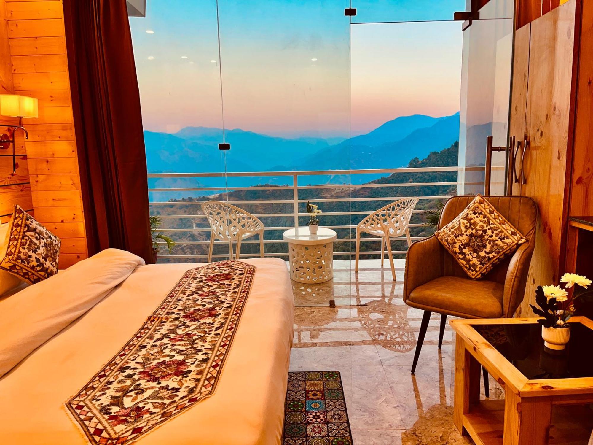 Hotel Hill View, Mussoorie - Near Jw Marriott Mussoorie, M 77377-32479 المظهر الخارجي الصورة