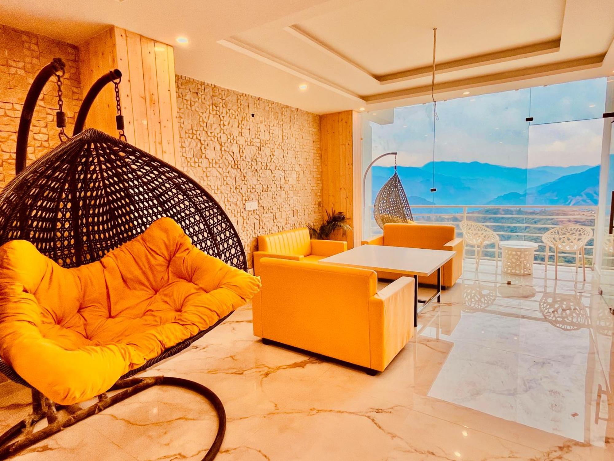 Hotel Hill View, Mussoorie - Near Jw Marriott Mussoorie, M 77377-32479 المظهر الخارجي الصورة