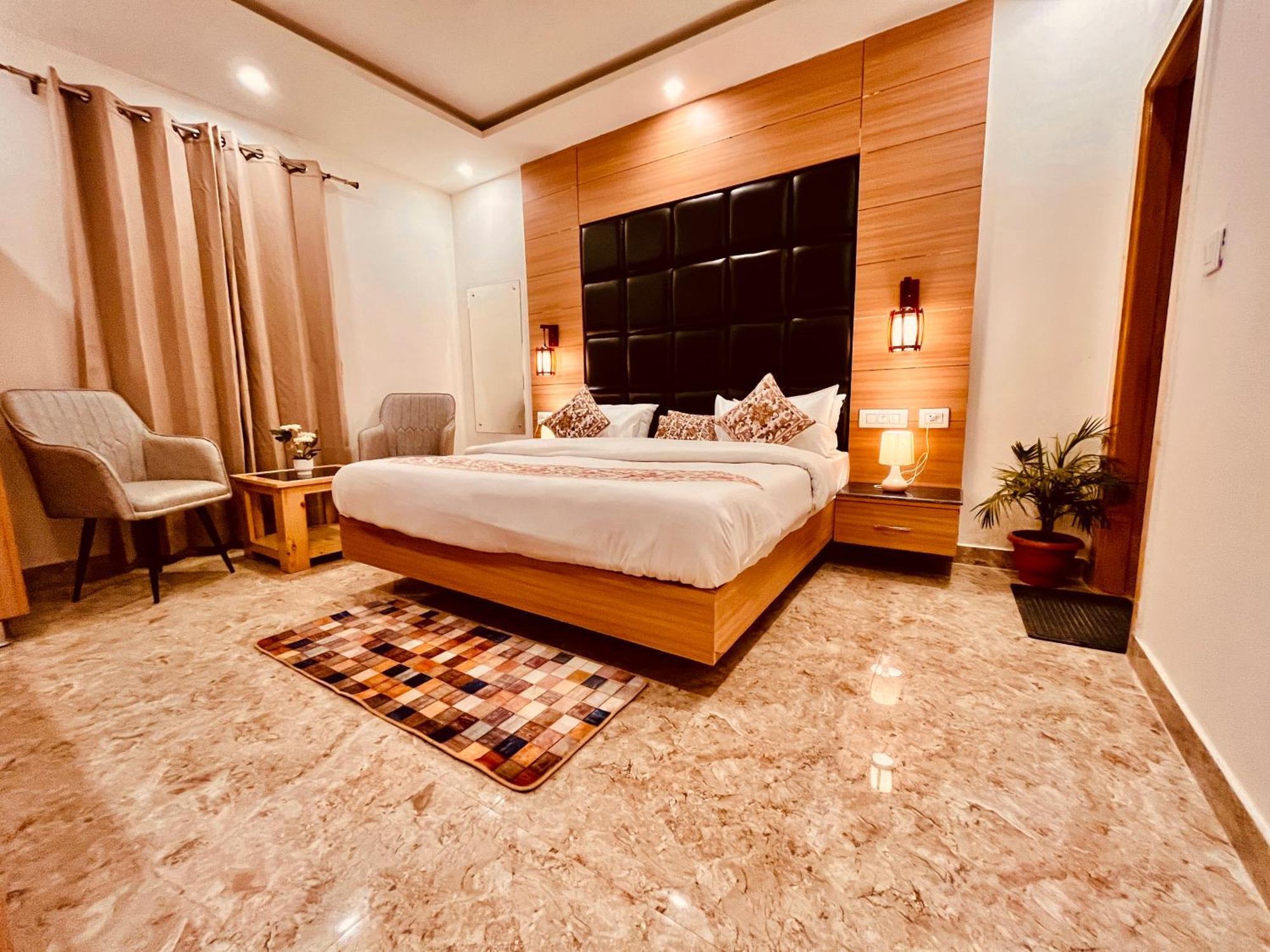 Hotel Hill View, Mussoorie - Near Jw Marriott Mussoorie, M 77377-32479 المظهر الخارجي الصورة